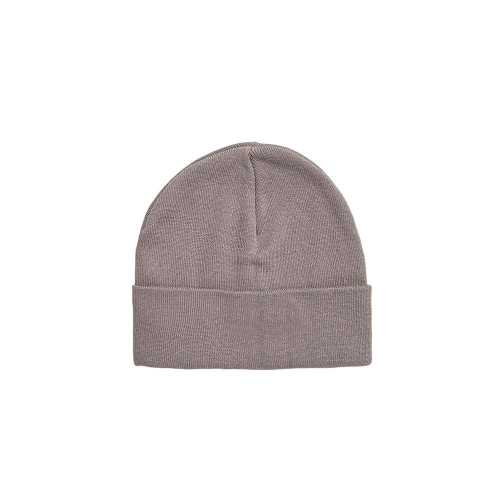 Gray recycled polyester beanie with minimalist design and Calvin Klein logo, showcasing eco-friendly style and comfort for any season.