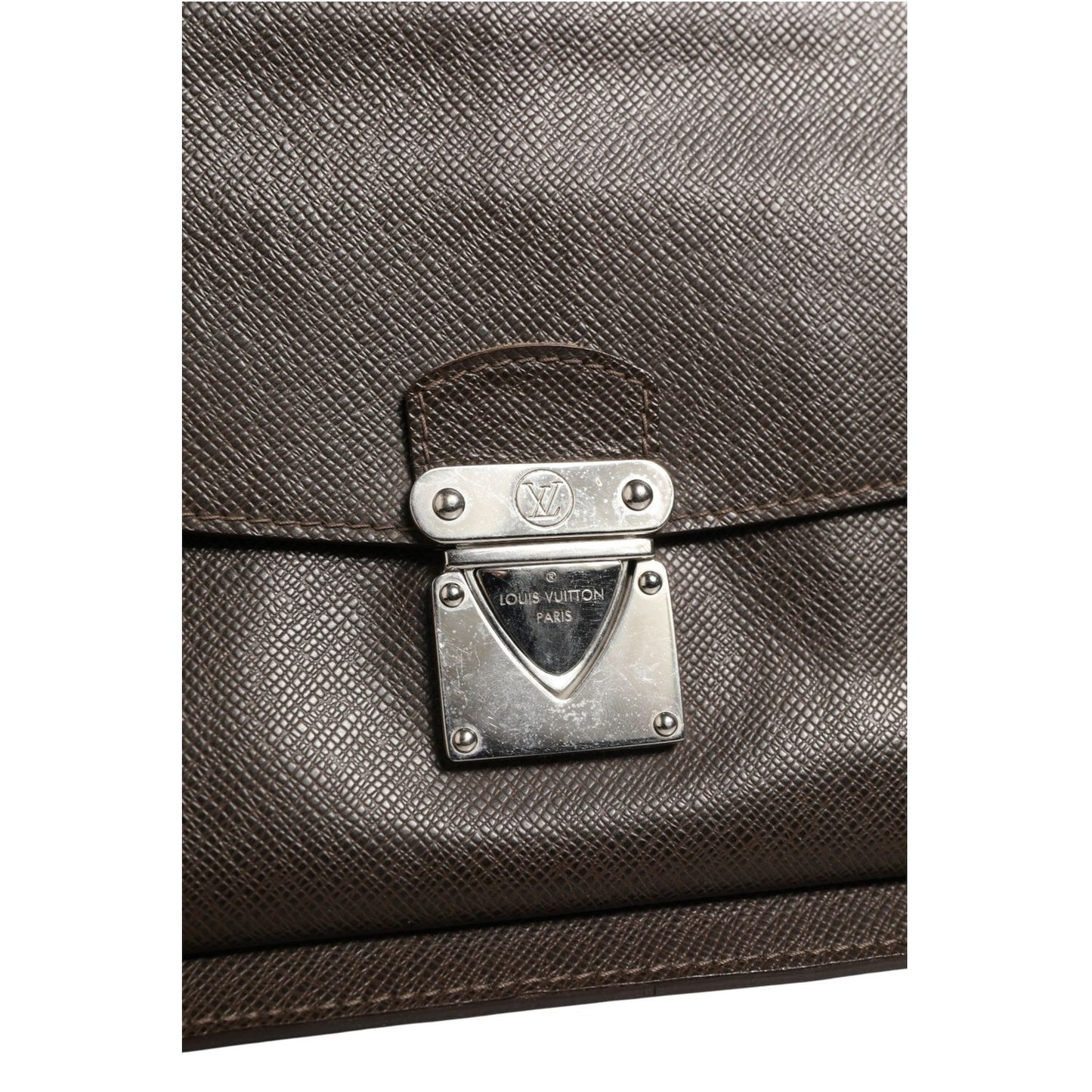 Louis Vuitton Belaia Clutch Taiga Leather