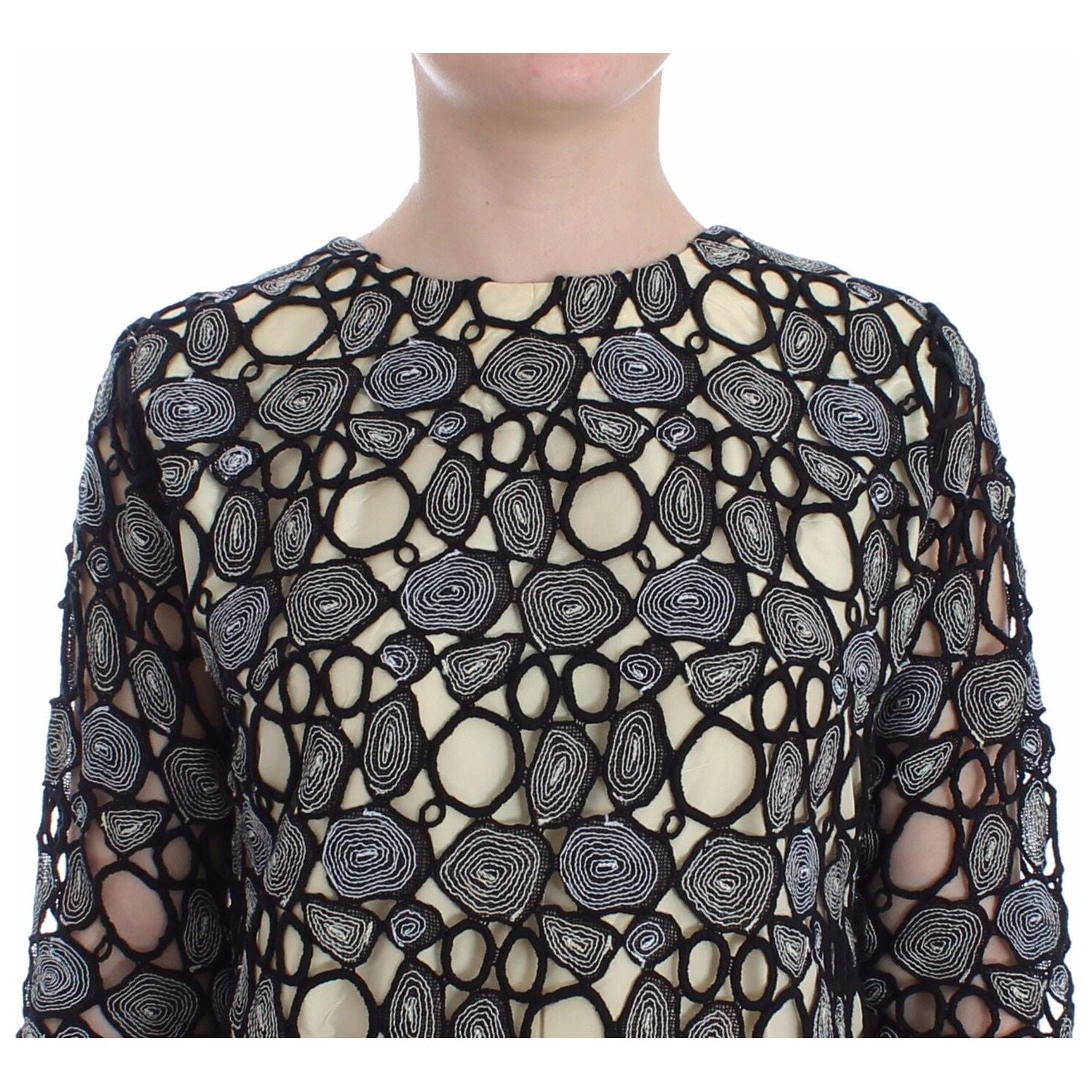 فستان لانري دا سيلفا أجايي الأنيق متعدد الألوان بتصميم فني