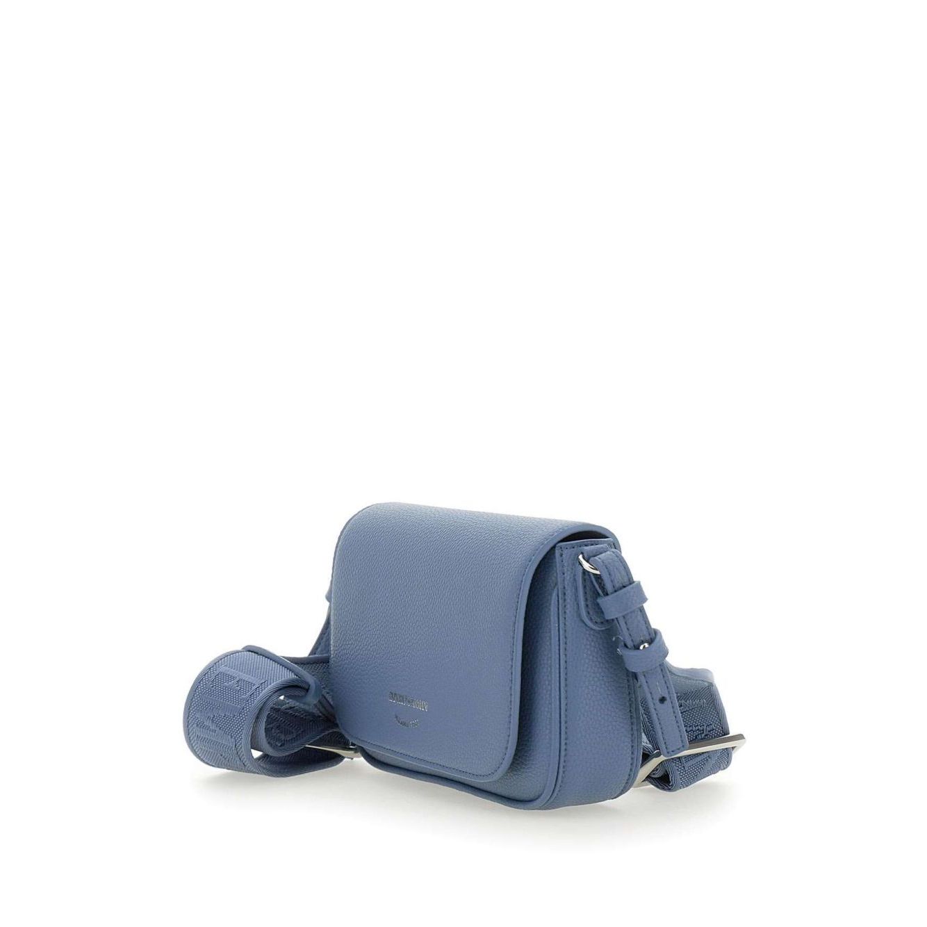 Front view with bag zipped and handles upright.