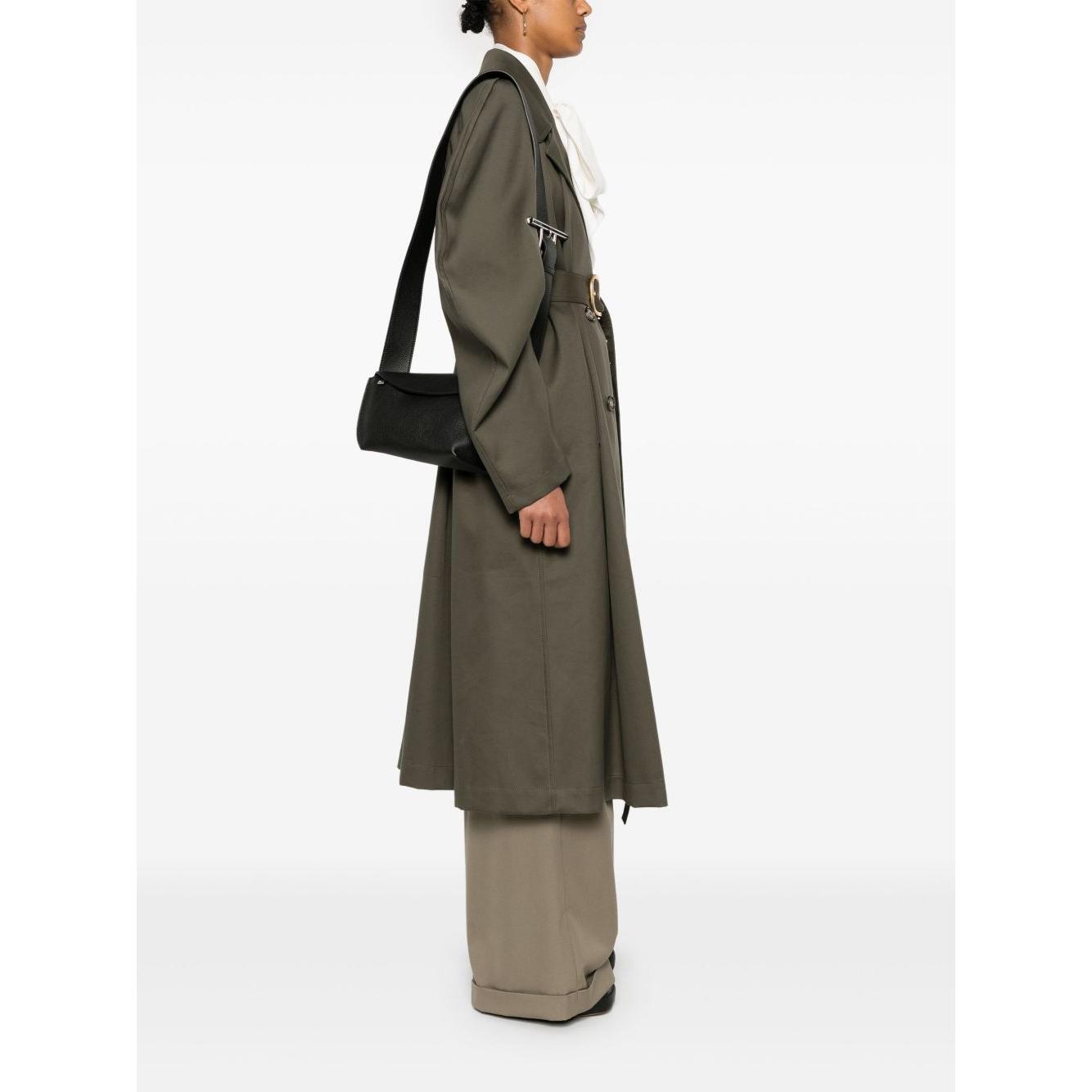 Front view with bag zipped and handles upright.
