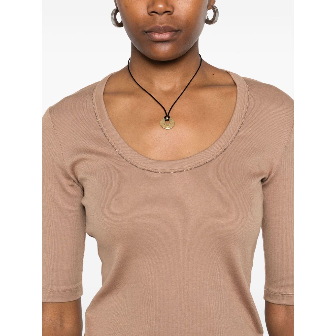 Woman wearing Fabiana Filippi Sweaters Camel, light brown short sleeves, round neckline with embellishment, perfect for casual wear.