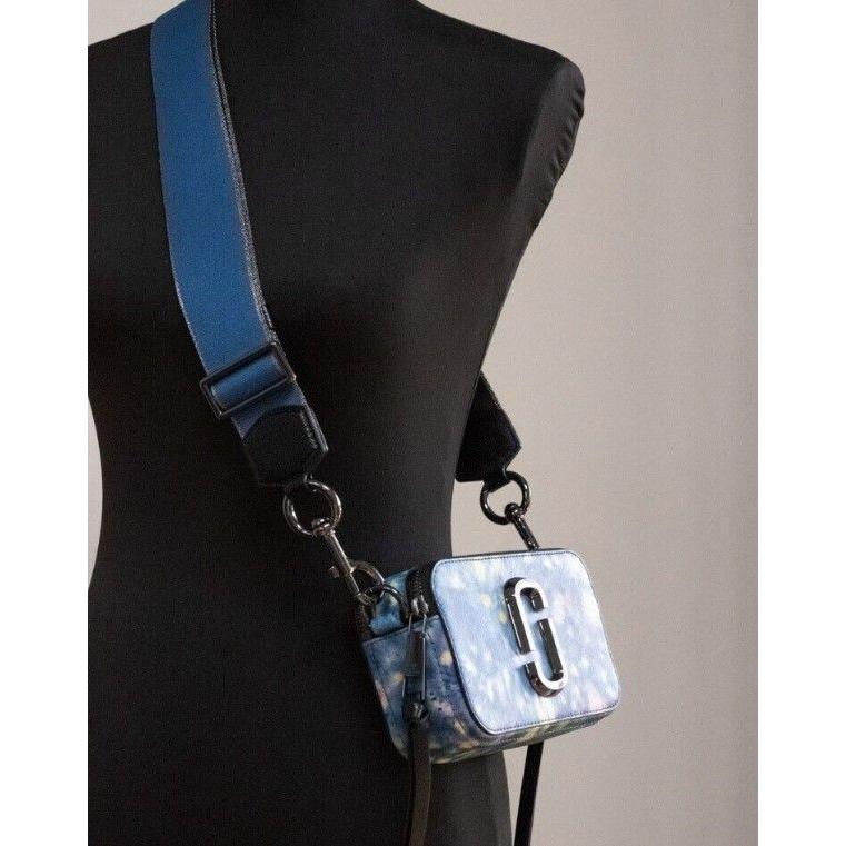 حقيبة مارك جاكوبس سناب شوت - حقيبة كتف جلدية مطبوعة باللون الأزرق المائي