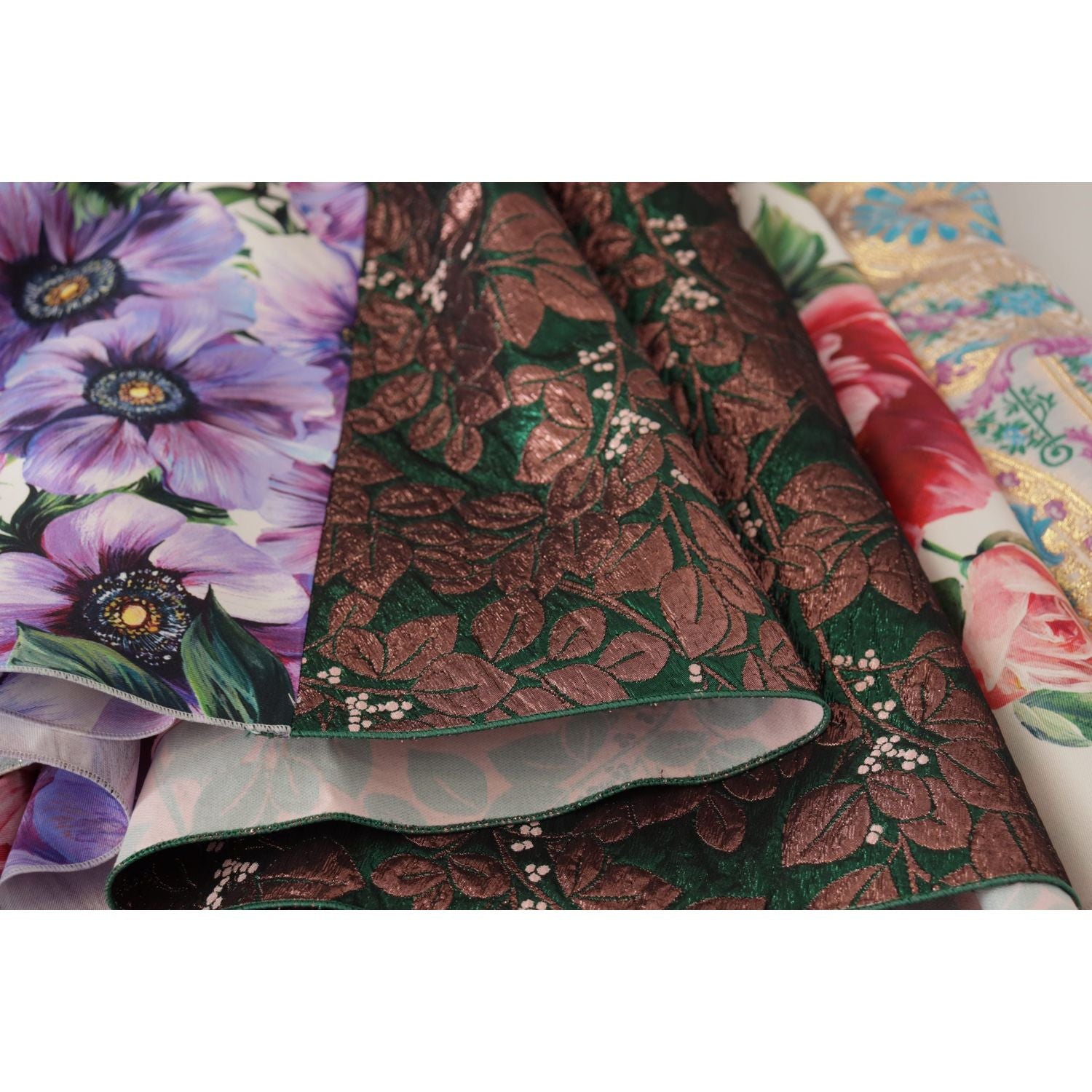 فستان من مزيج الحرير من دولتشي آند غابانا