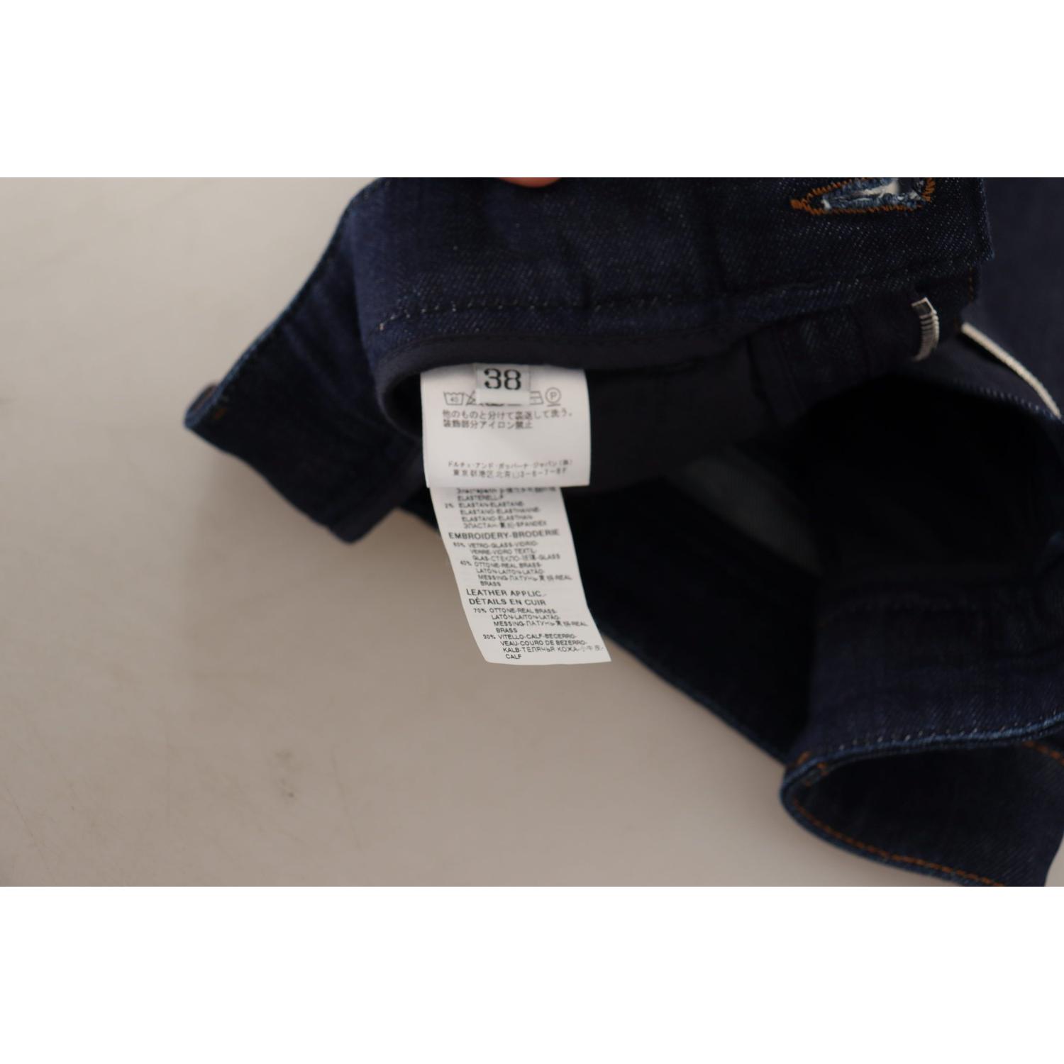 شورت قصير أنيق بخصر مرتفع من دولتشي آند غابانا مع تفاصيل من الكريستال