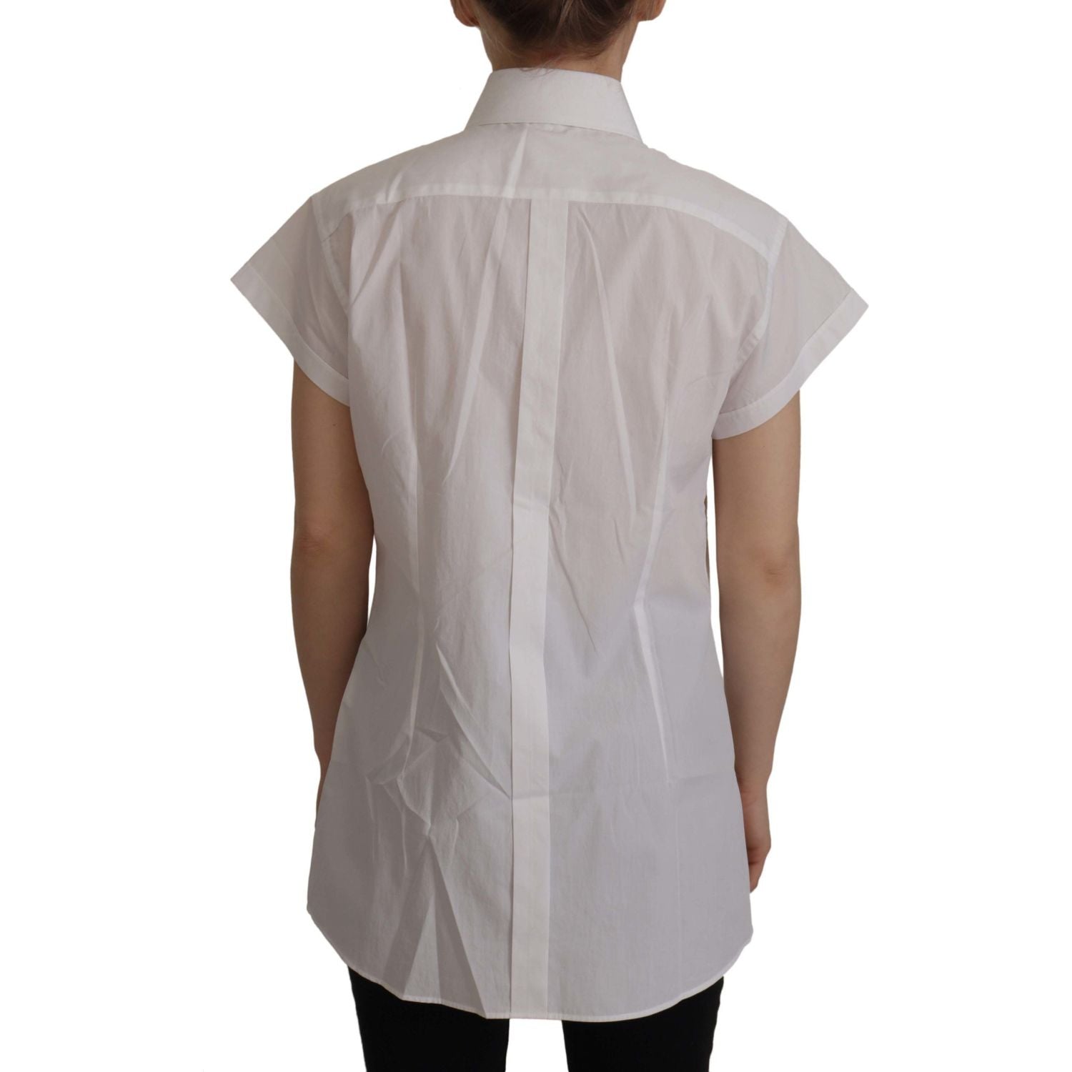 بلوزة توكسيدو أنيقة بدون أكمام مع أزرار من الكريستال من دولتشي آند غابانا