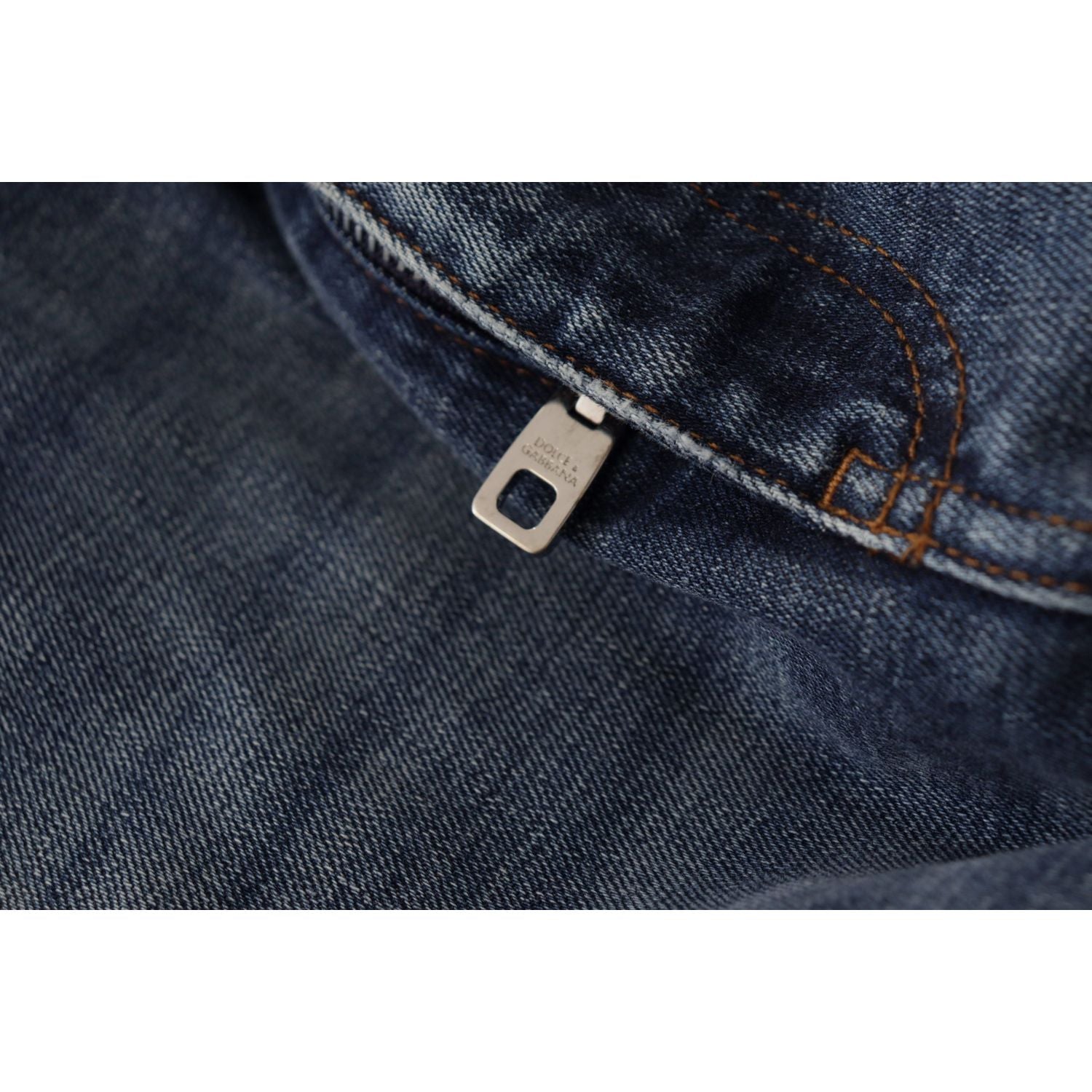 بنطلون جينز ضيق بخصر مرتفع من دولتشي آند غابانا باللون الأزرق