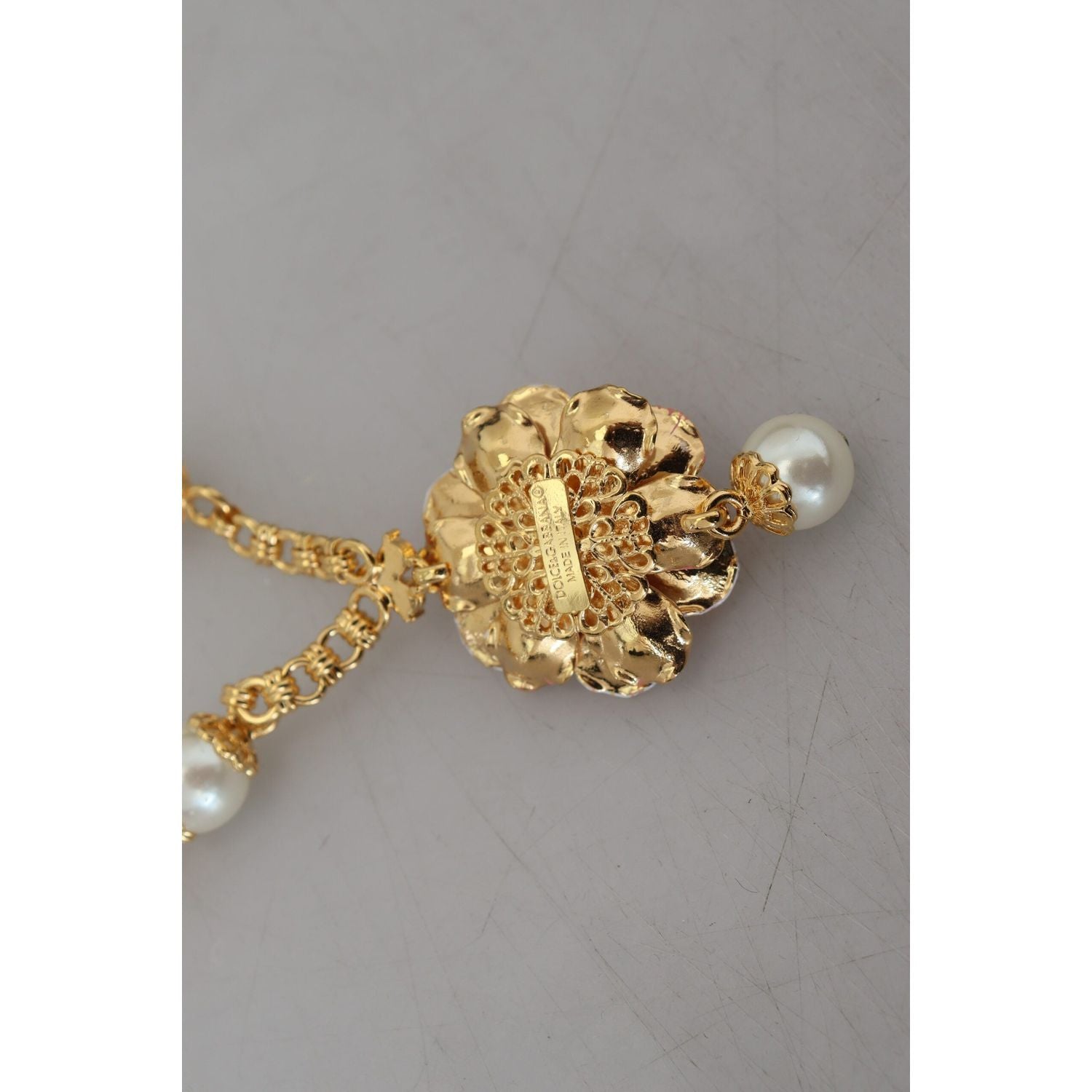 قلادة دولتشي آند غابانا الأنيقة ذات التصميم الزهري