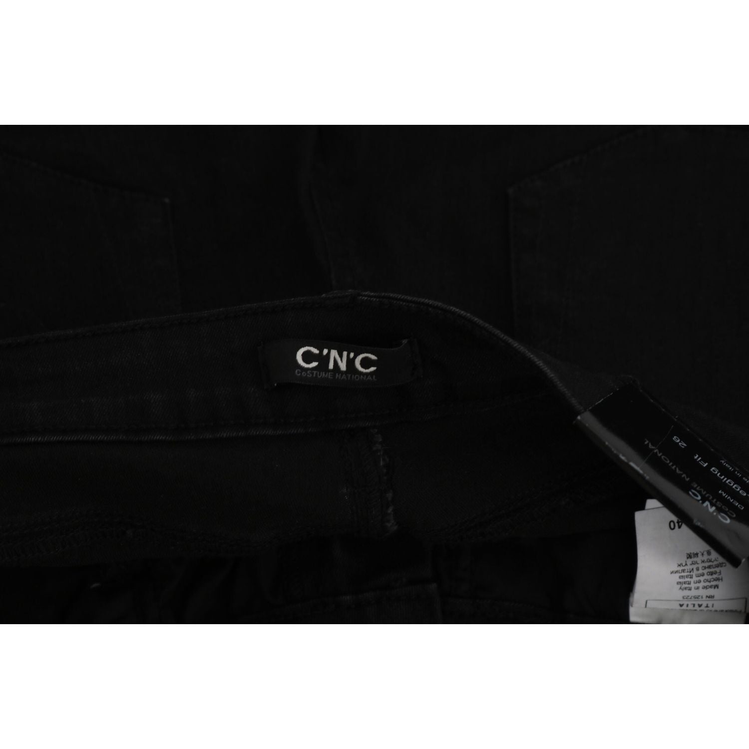 بنطلون جينز أسود ضيق بخصر متوسط ​​من إنتاج شركة ناشيونال شيك