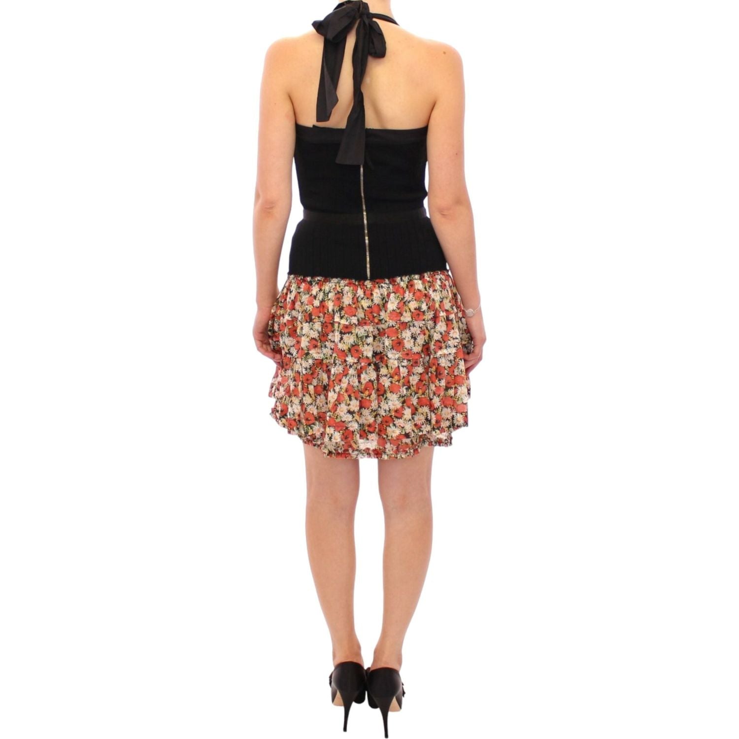 فستان دولتشي آند غابانا الأنيق ذو الياقة المدورة والمزين بالزهور