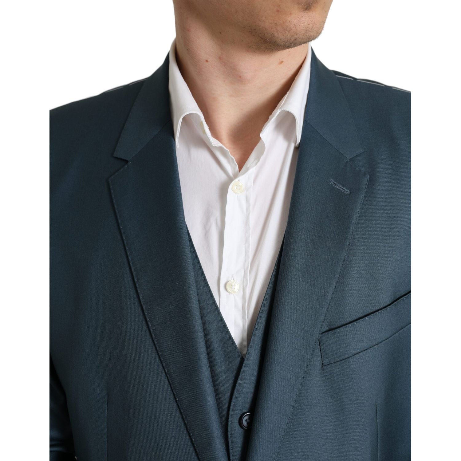 بدلة مارتيني خضراء أنيقة من دولتشي آند غابانا مكونة من قطعتين من الصوف