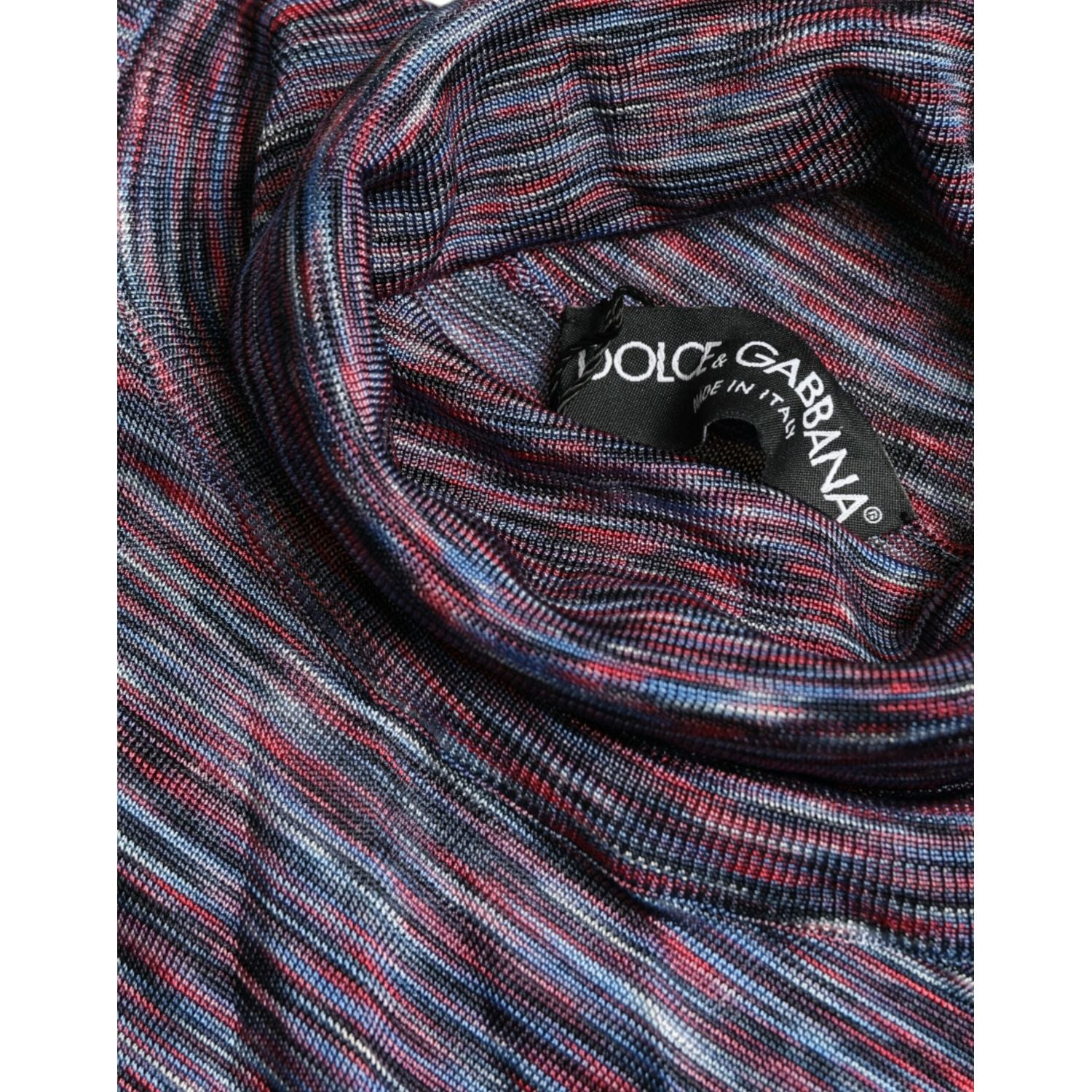 سترة أنيقة بياقة مدورة من دولتشي آند غابانا باللون الأزرق والأرجواني