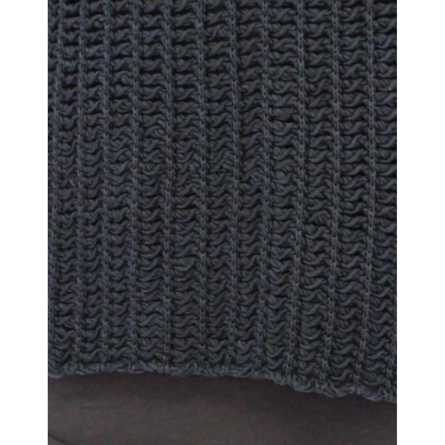 سترة دولتشي آند غابانا الأنيقة ذات الطبقات باللونين الأزرق والأسود