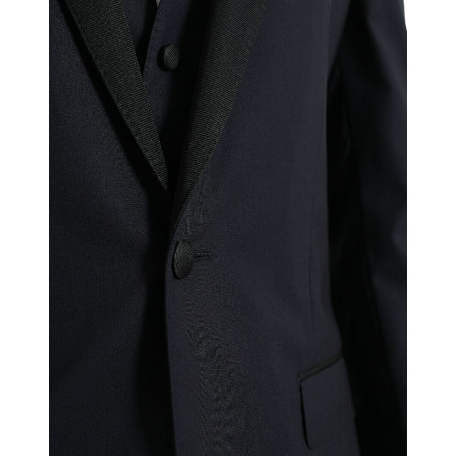 بدلة رسمية من الصوف مارتيني باللون الأزرق الداكن من دولتشي آند غابانا مكونة من ثلاث قطع