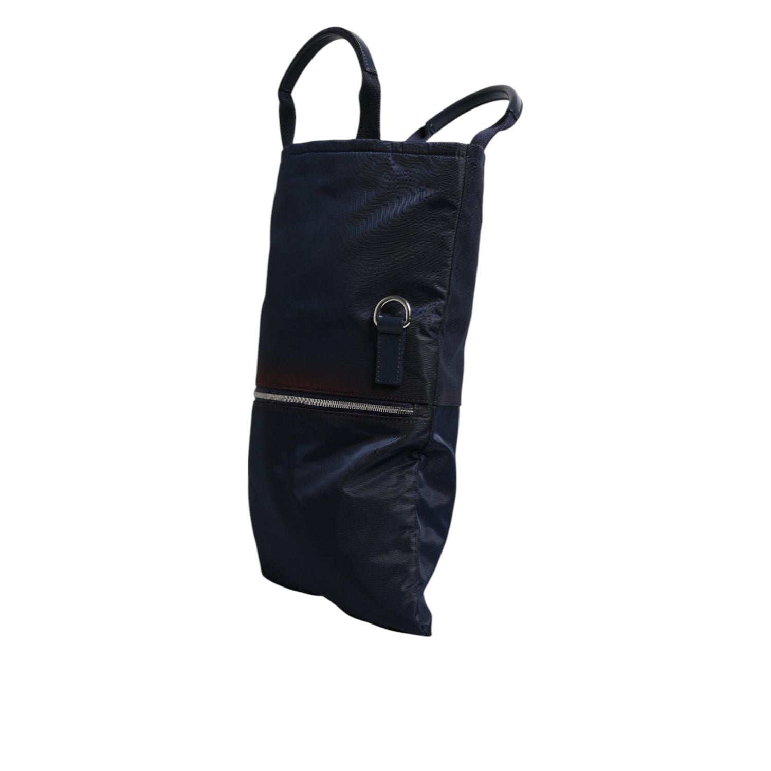 Front view with bag zipped and handles upright.