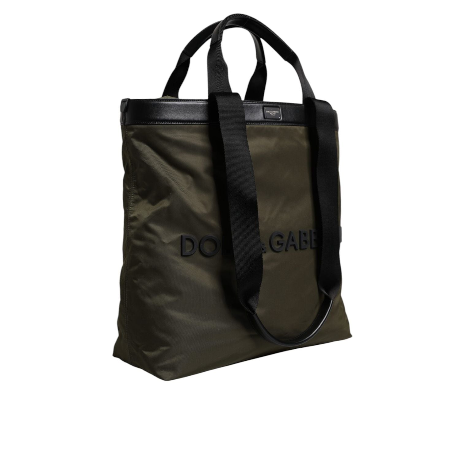Front view with bag zipped and handles upright.