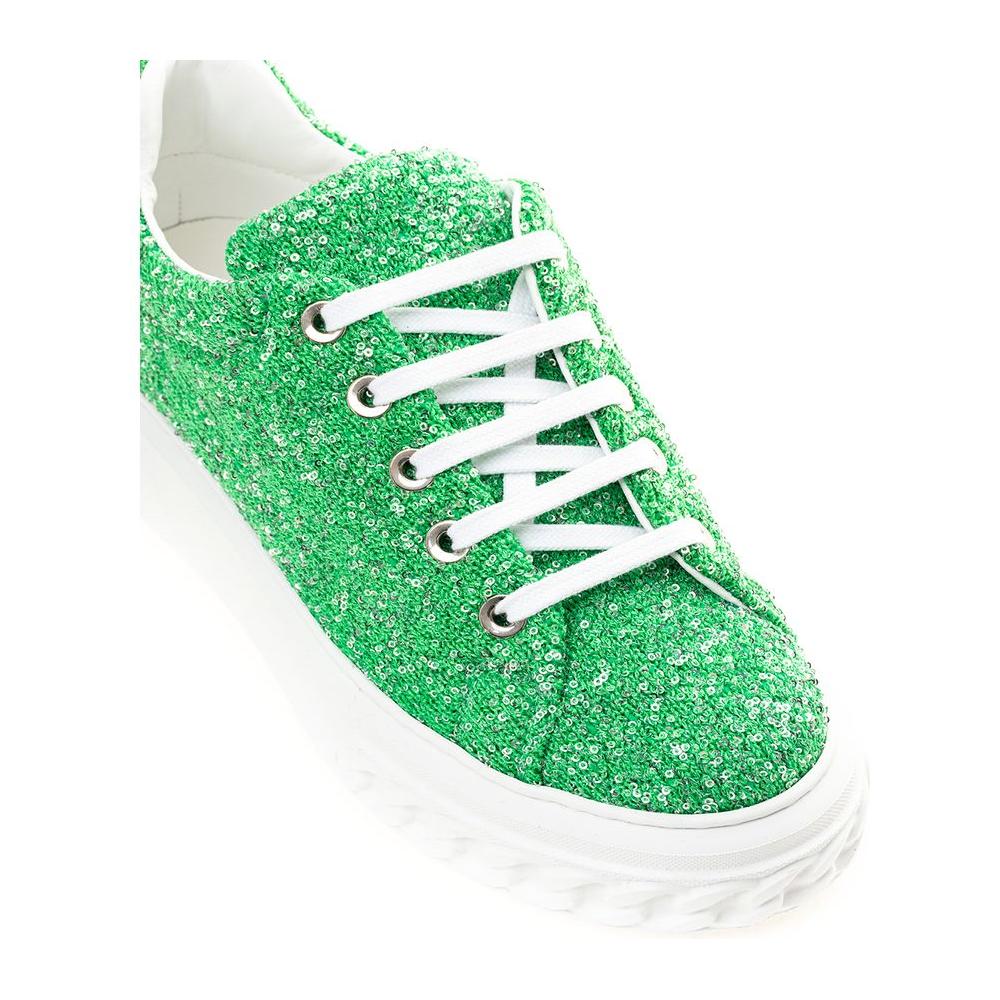 حذاء رياضي جلدي أنيق من Casadei Emerald Elegance