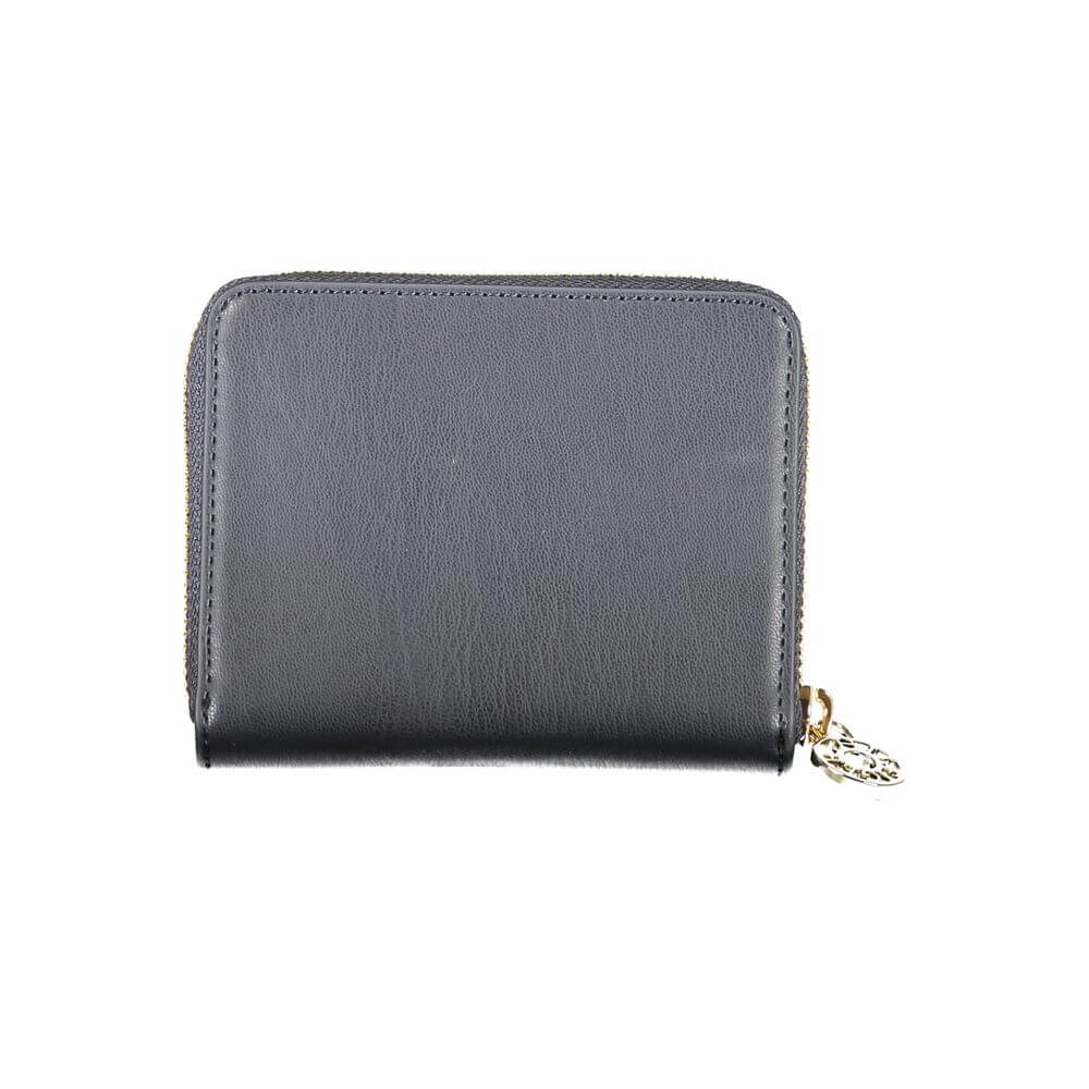Front view with bag zipped and handles upright.