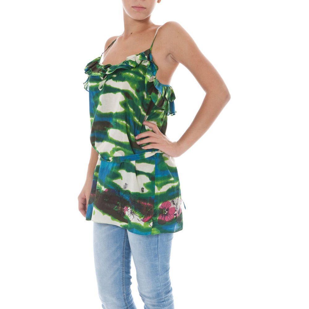 Front view with bag zipped and handles upright.