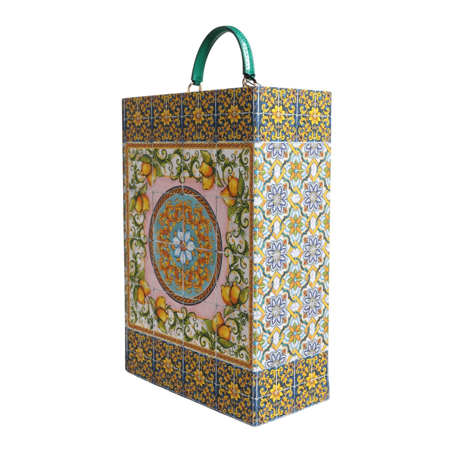 Front view with bag zipped and handles upright.