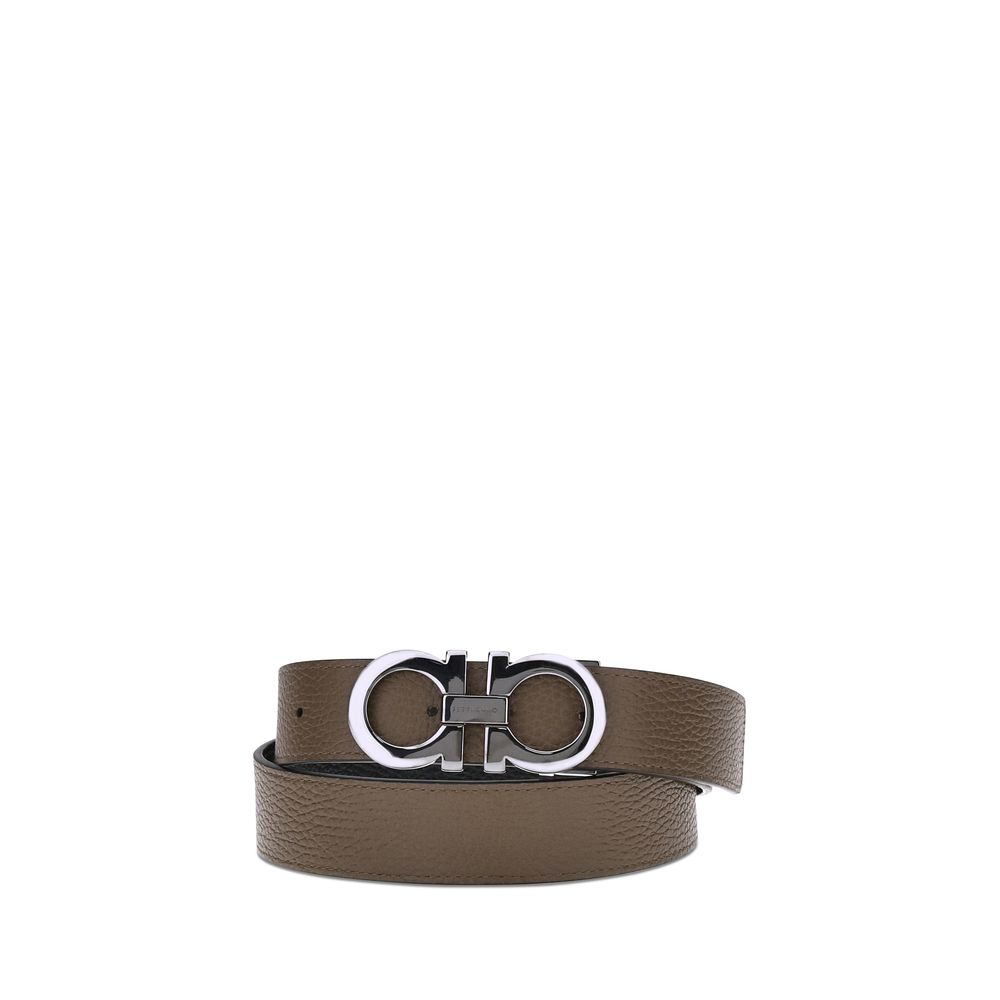 Ferragamo Reversible leather Belt with iconic Gancini buckle and grained leather design, ideal for formal and versatile styling.
