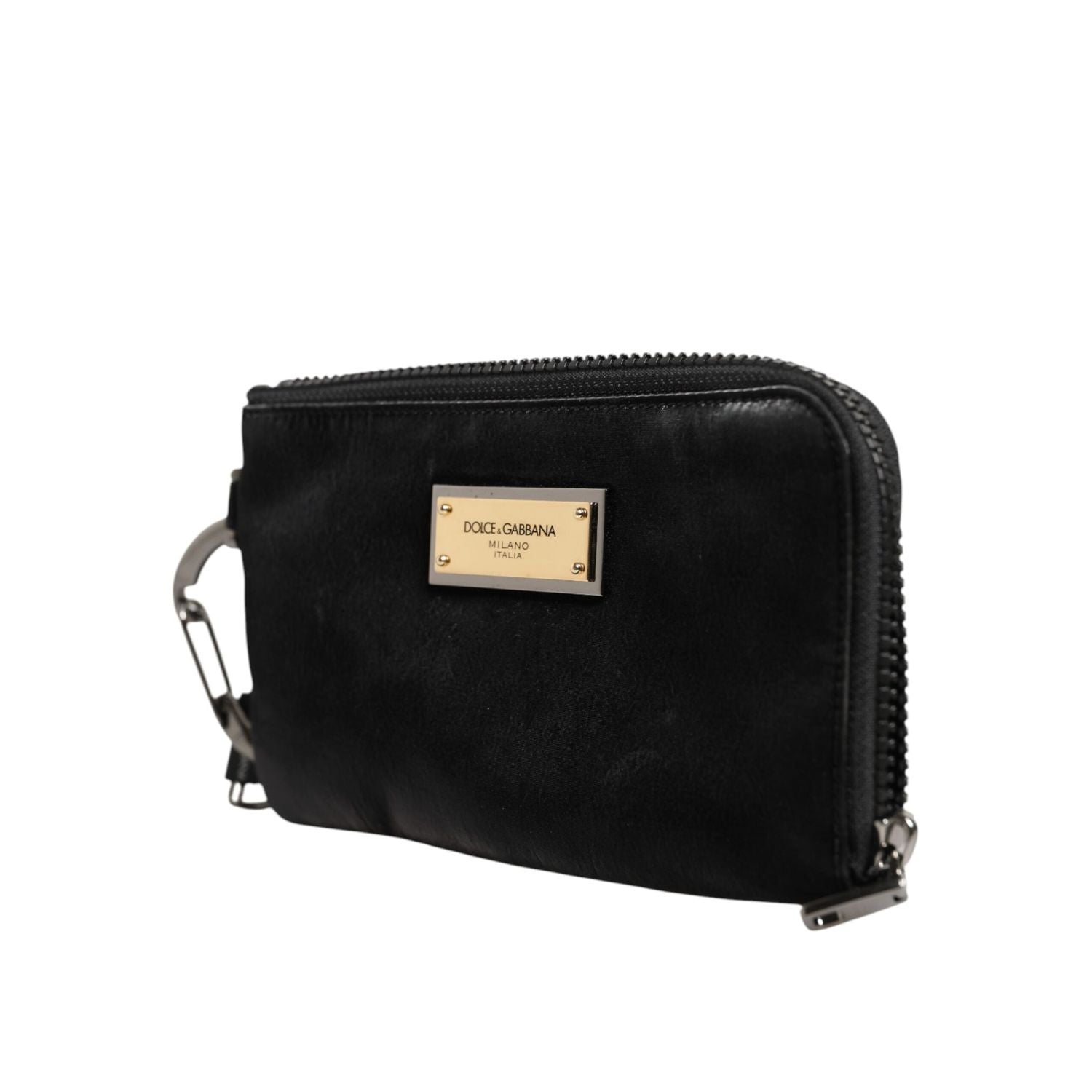 Front view with bag zipped and handles upright.