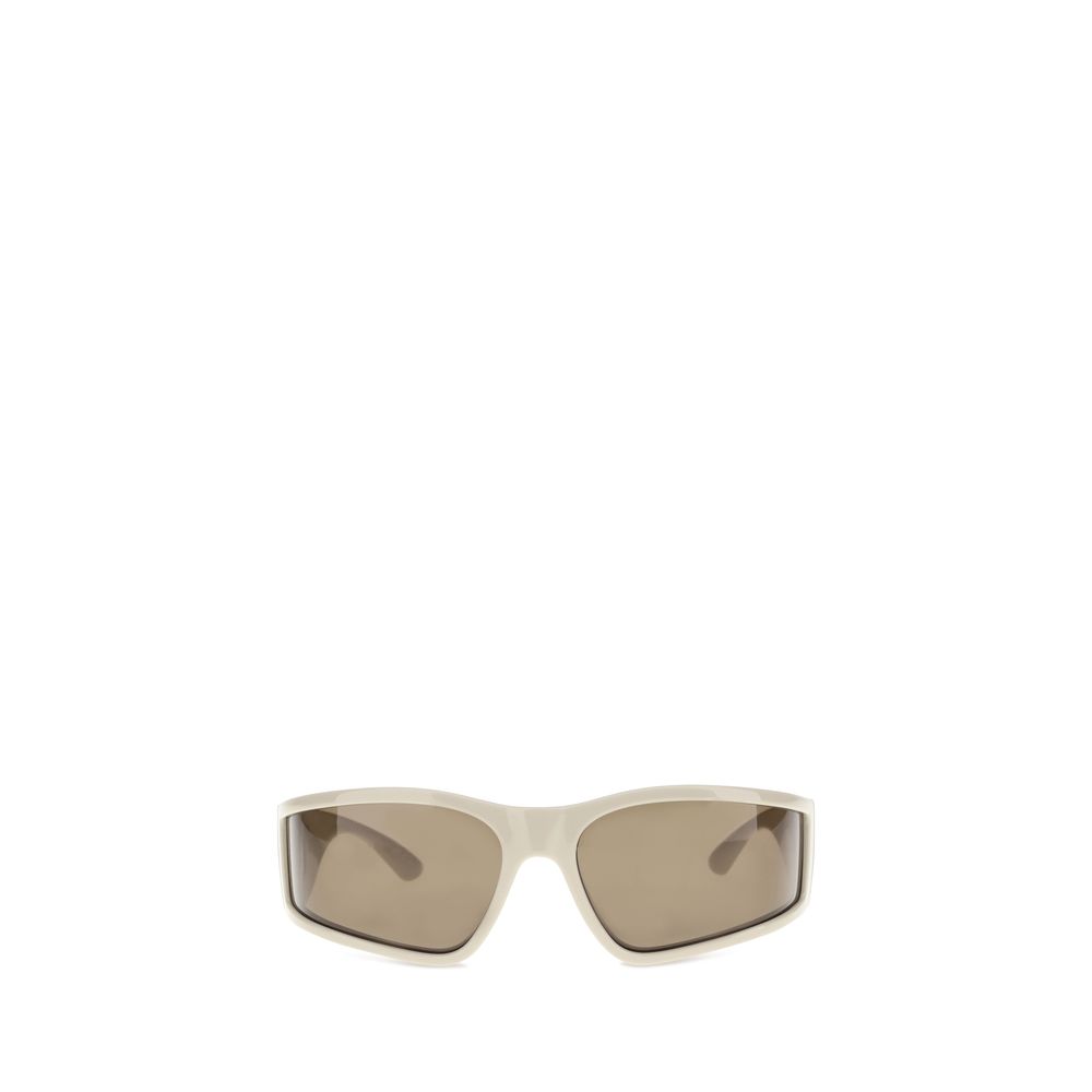 Balenciaga Cream Polyamide Sunglasses with D-frame design and gold BB logo, sustainable bio-nylon lenses for comfort and quality.