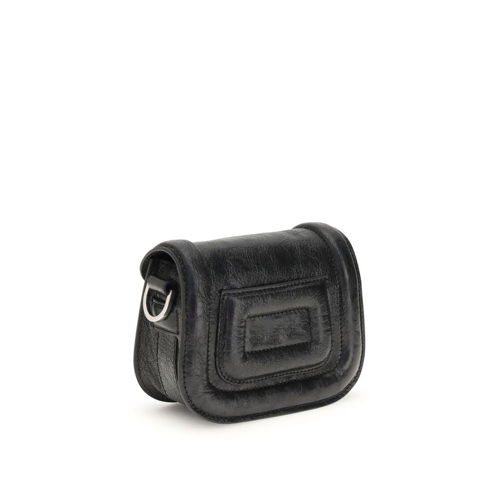 Front view with bag zipped and handles upright.