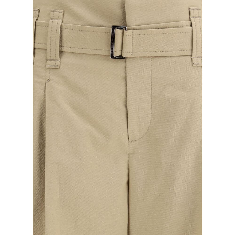 Brunello Cucinelli Beige Cotton Cropped Pants with pleated design and draw belt.
