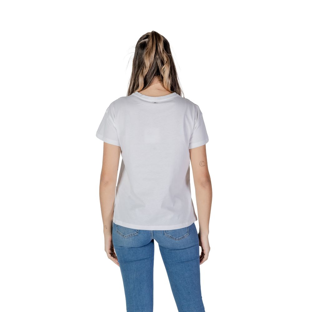 Front view with bag zipped and handles upright.