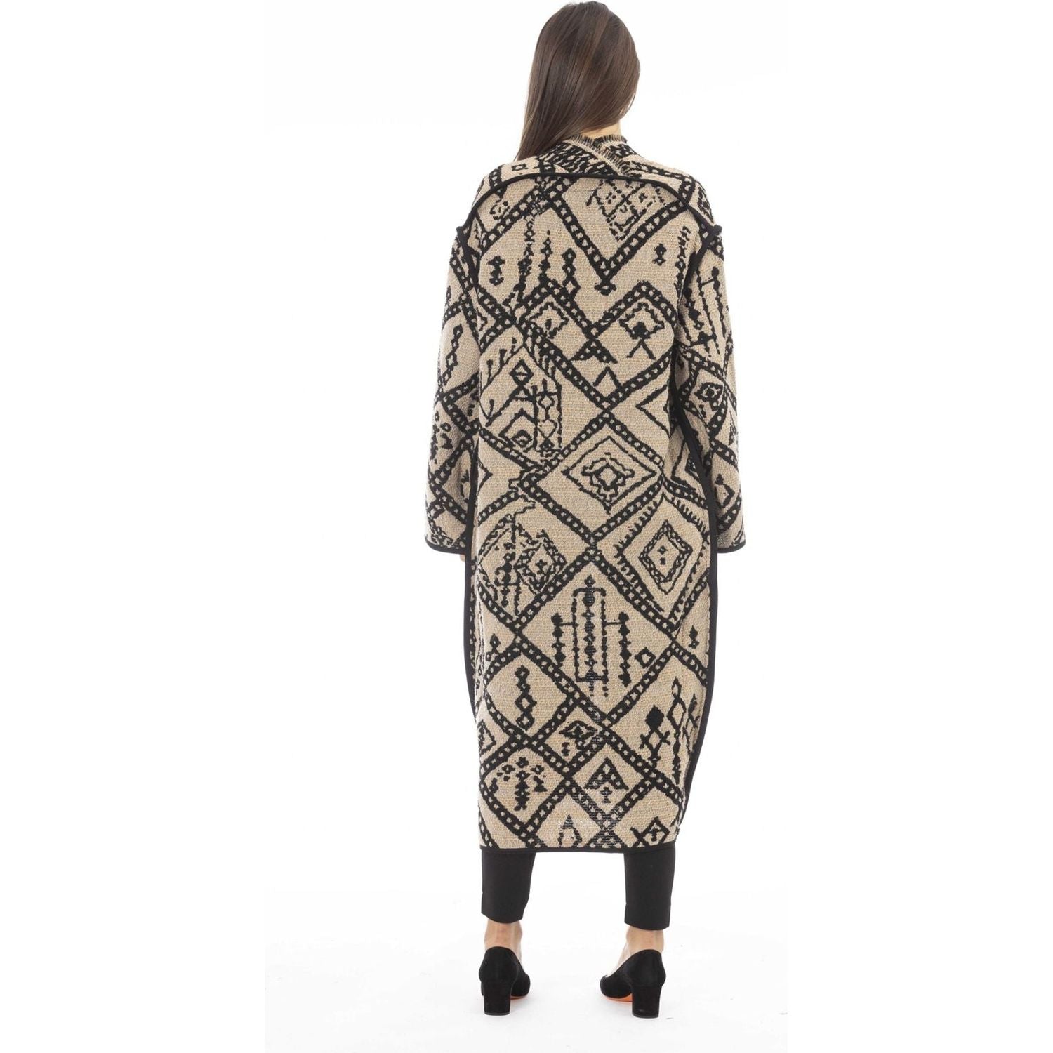 معاطف ألفا ستوديو 