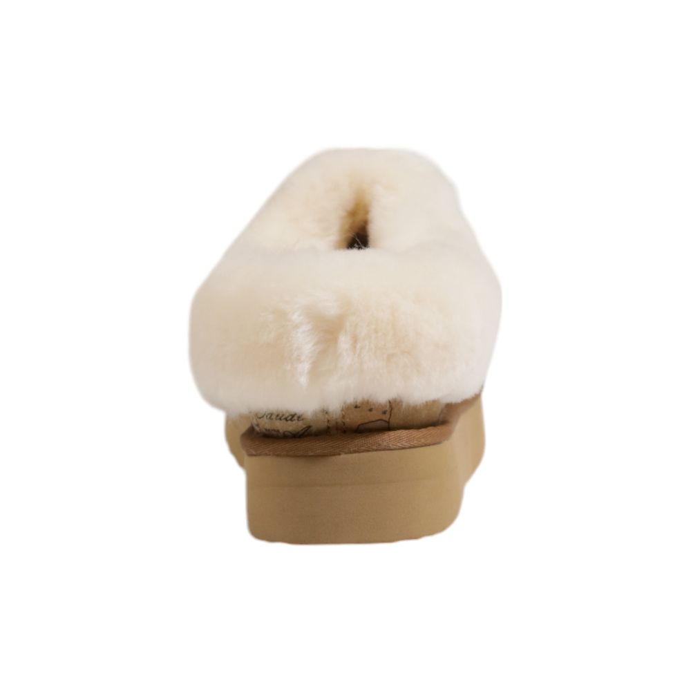 Alviero Martini Prima Classe Beige Fabric Ankle Boots with faux fur lining and sculpted rubber sole, perfect for colder seasons.