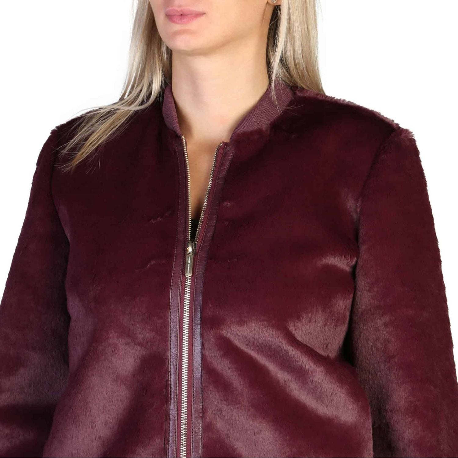 سترات ارماني اكستشينج 