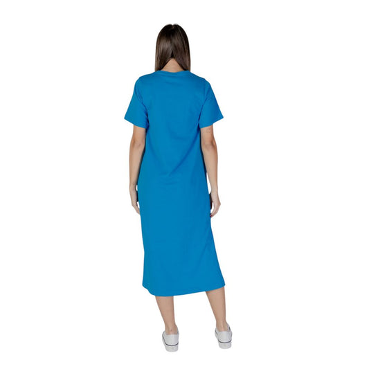 Back view of woman wearing B.Young Blue Cotton Midi dress, part of Women's Spring/Summer collection, made of 100% cotton