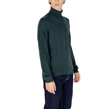 Calvin Klein Green Wool Turtleneck sweater for men, made from 100% RWS Merino wool, showcasing elegant and versatile winter fashion.