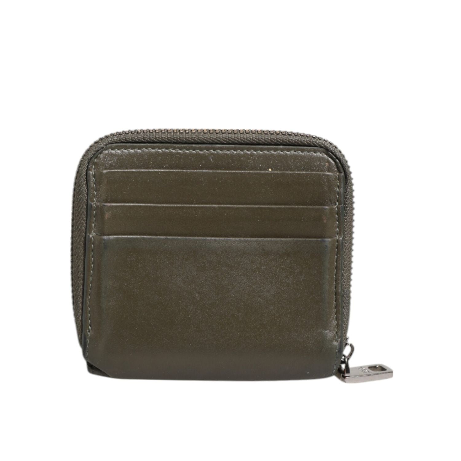 Front view with bag zipped and handles upright.