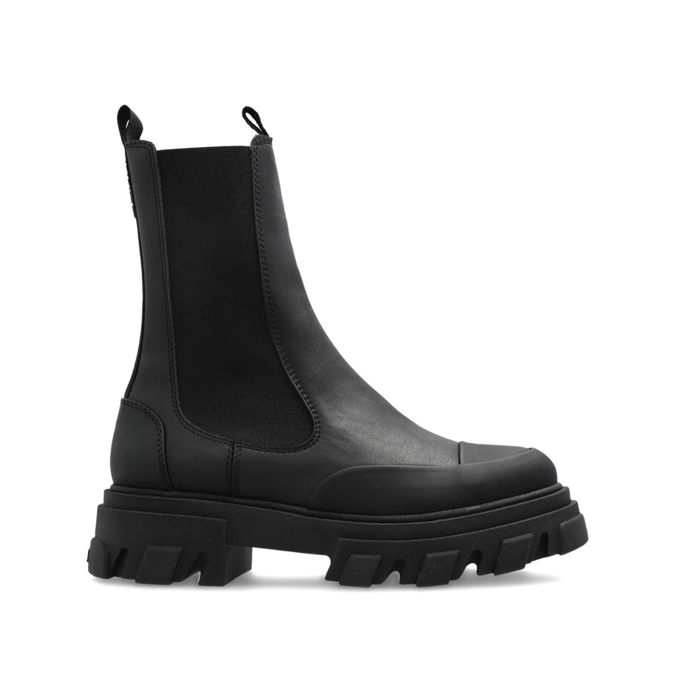 Black slip-on GANNI Boots with chunky rubber sole, elastic side panels, pull-tab, Chelsea mid-style leather.