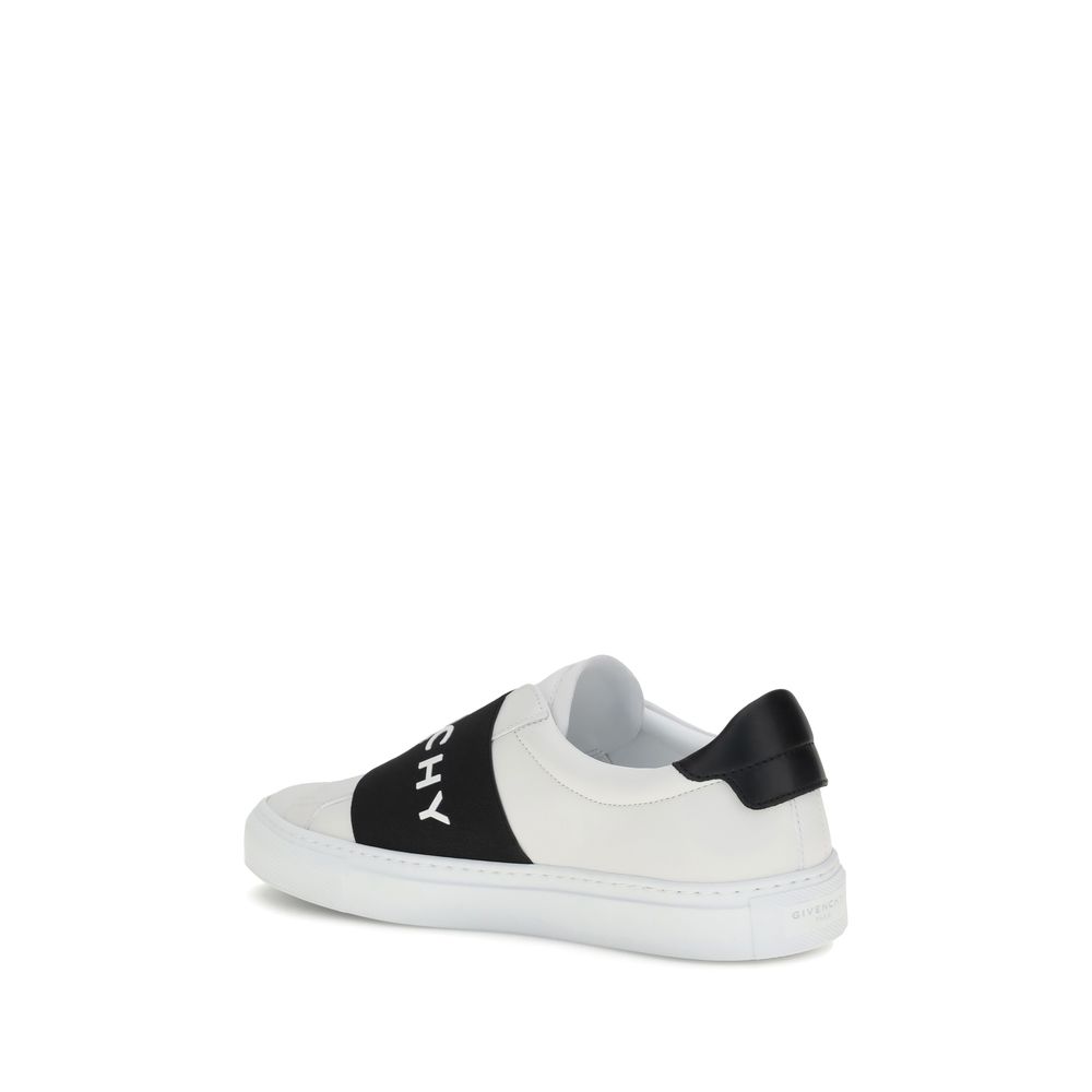 Givenchy White Calf Leather Bos Taurus Low Top Sneakers with embossed logo and contrasting band, back view.