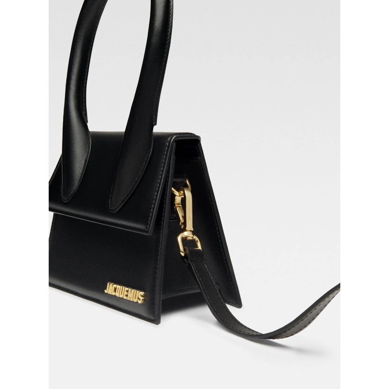 Jacquemus Le Chiquito Moyen Black Bag