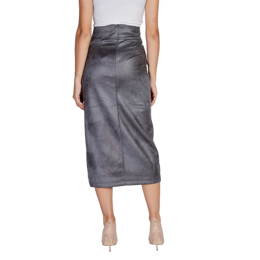 Rear view of Only Gray Artificial Leather Skirt from women's fall/winter collection, 100% faux leather