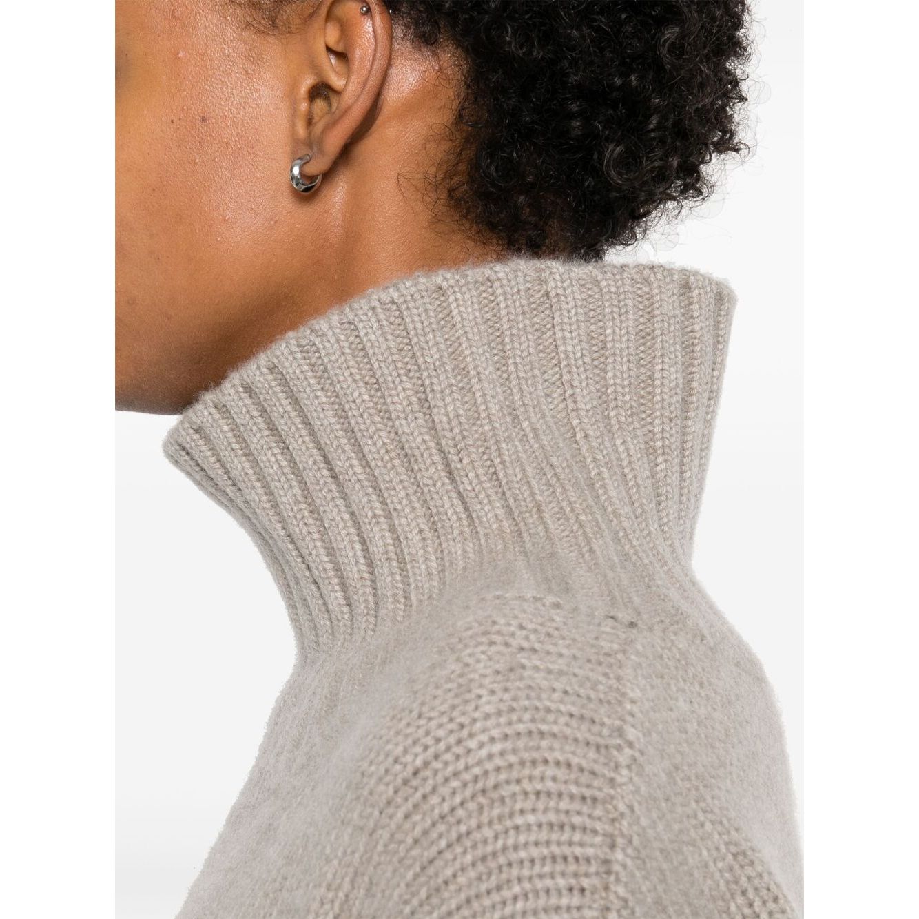 SOFT GOAT Sweaters Light Grey cashmere turtleneck sweater with high ribbed collar and drop shoulders.