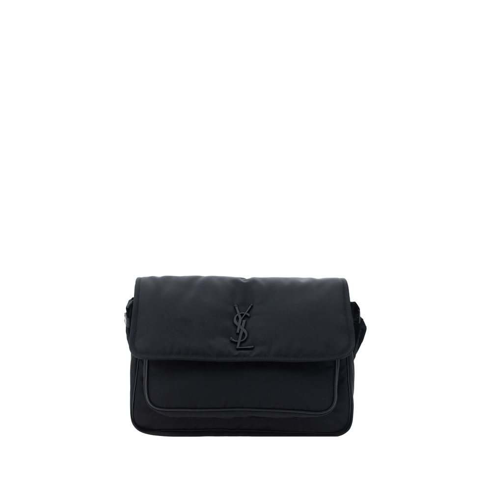 Front view with bag zipped and handles upright.