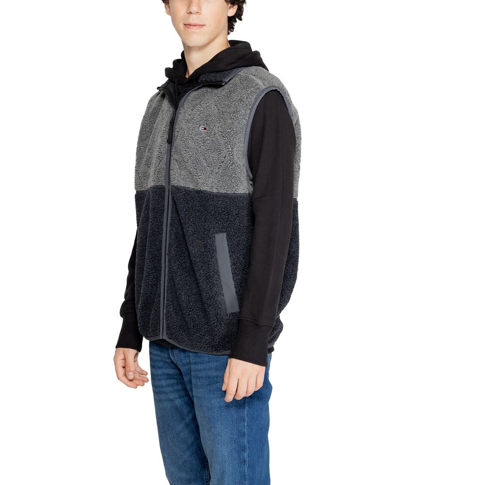 Tommy Hilfiger Jeans Black Recycled Polyester Sleveless Jacket with teddy-effect texture and full-length zipper for men