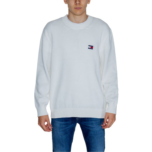 Tommy Hilfiger Jeans White Cotton Sweatshirt with embroidered badge, worn by model. Comfortable and stylish choice for men.